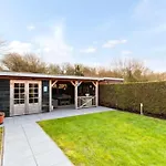 Vakantiehuis Met Luxe Tuin Dichtbij Het Strand
